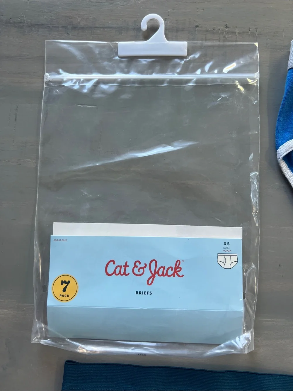 Cat & Jack Boys' Briefs - 7 pack - Size XS (4/5)